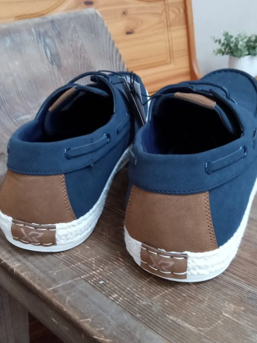 X-ray Men's Size 11 Navy Blue Lightweight Fashion Sneakers NEW!